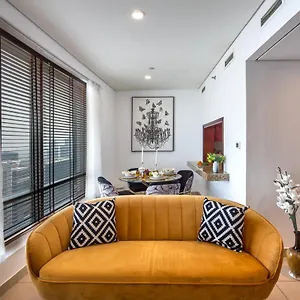 Durrani Homes - Iconic Burj Views Living Holiday home Dubai