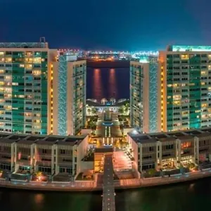 Luxury Private Sea View Apartment Abu Dhabi